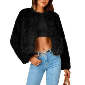 -NWT PRETTYGARDEN Women's Faux Fur Cropped Winter Coat - Size: Small